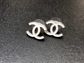 シャネルの2010年　クルーズライン　CCマーク　ピアスの買取実績です。