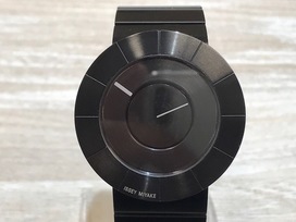 イッセイミヤケ　プリーツプリーズの×セイコー　vj20-0010　黒　吉岡徳仁　デザインウォッチの買取実績です。