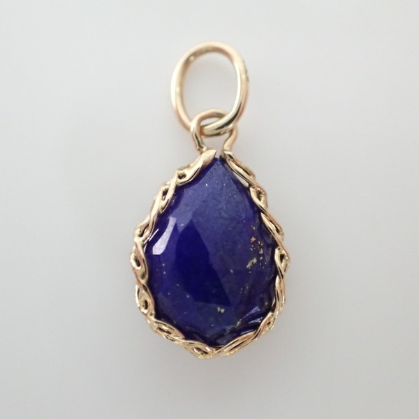 銀座本店でアガット（agate）のK10×ラピスラズリ ドロップシェイプ