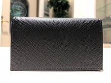 プラダ 黒　サフィアーノ　カードケース/名刺入れ 買取実績です。