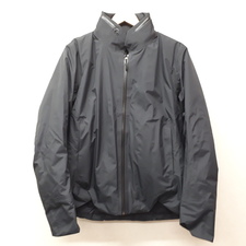 アークテリクスヴェイランス Achrom IS Jacket GORE-TEX 3L ジャケット 買取実績です。