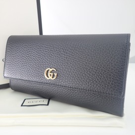 グッチの17SS　プチマーモント レザーコンチネンタルウォレットの買取実績です。