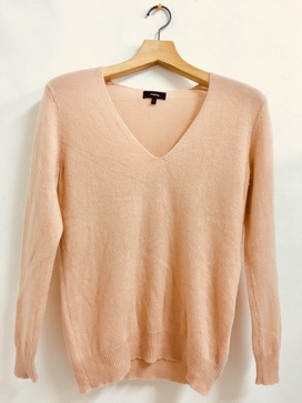 セオリーのセオリー　ライトピンク　17年　Vネックプルオーバーニットの買取実績です。