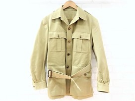 バタクのベージュ　コットン　サファリジャケットの買取実績です。