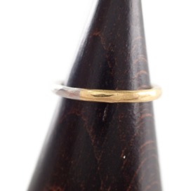 マルコムベッツの22K×プラチナ コンビ ハンマリング リングの買取実績です。