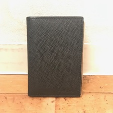 プラダ 2MC101 サフィアーノ パスケース 買取実績です。
