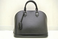 ルイヴィトン 2015年製 黒エピ アルマPM 買取実績です。
