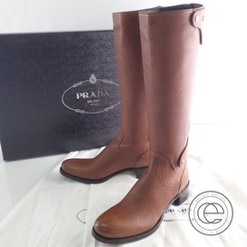 プラダのブラウン　レザージョッキーブーツ　レディースの買取実績です。