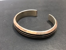 トムホーク シルバー　2ラインバングル 買取実績です。