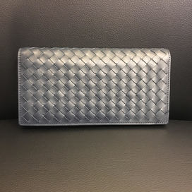ボッテガ・ヴェネタのコンチネンタルウォレットの買取実績です。