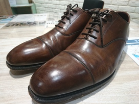 クロケット&ジョーンズのオードリー キャップトゥシューズの買取実績です。