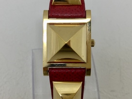 エルメスの赤 リザードベルト 〇Y メドールウォッチクオーツの買取実績です。