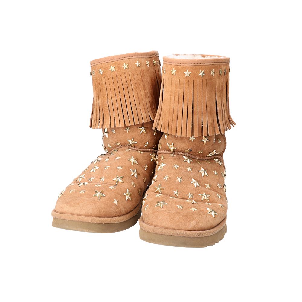 渋谷店でアグ×ジミーチュウのSTARLITスタースタッズムートンブーツを