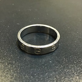 カルティエの750WG ミニラブリング 箱付きの買取実績です。
