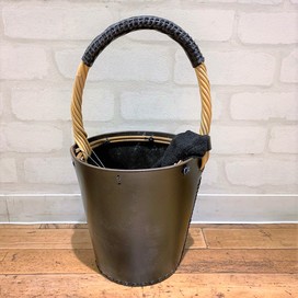 エバゴスの17SS　ブライドルレザー　バケツ型　トートバッグの買取実績です。