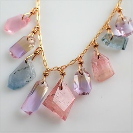 アガットのK10 銀座オーダー カラーストーン チェーンネックレスの買取実績です。