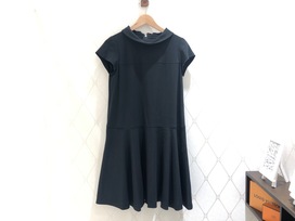 フォクシーの黒　2016年製　ロールカラーワンピースの買取実績です。