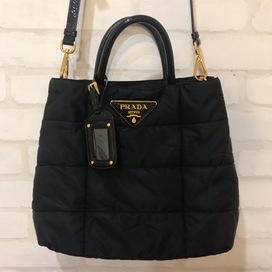プラダのBN1596 パテントハンドル ナイロン 2WAYバッグの買取実績です。