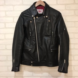 ジェームス グロースのマニラ カウレザー ダブルライダースジャケットの買取実績です。