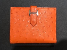 エルメス オレンジ　オーストリッチ　べアンコンパクト 買取実績です。