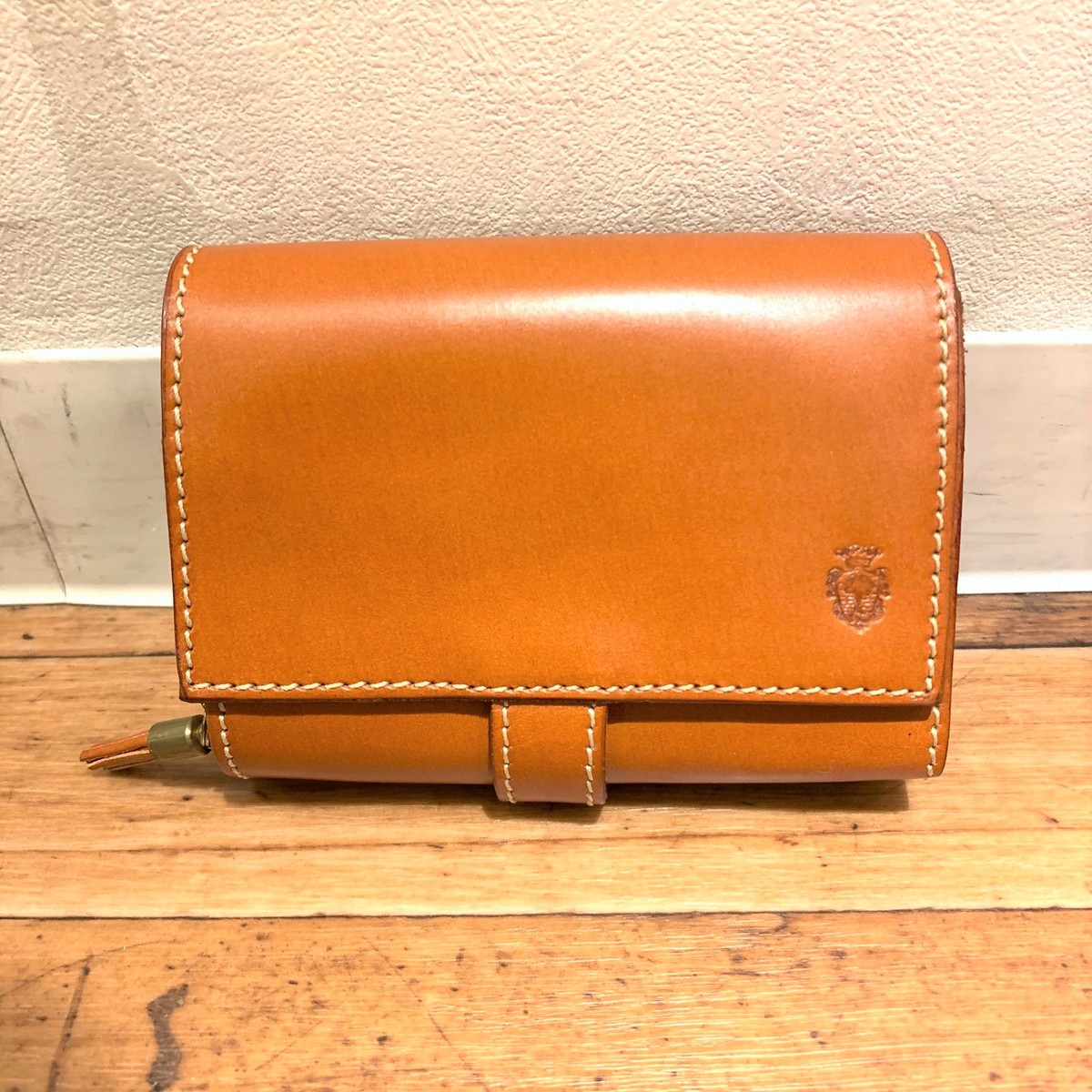 銀座本店にてリピーター様からフェリージの3500コロコロ 2つ折り財布を