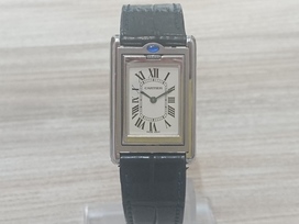 カルティエのタンクバスキュラントSM クォーツの買取実績です。