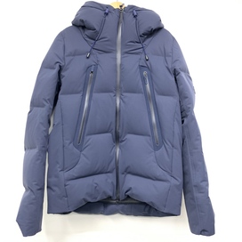 水沢ダウン(デサント)のネイビー デザント オルテライン マウンテニア ダウンジャケットの買取実績です。