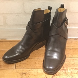 エルメスのレザー アンクルベルト ショートブーツの買取実績です。