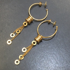 ブルガリの750 ビーゼロ エレメント フープピアスの買取実績です。
