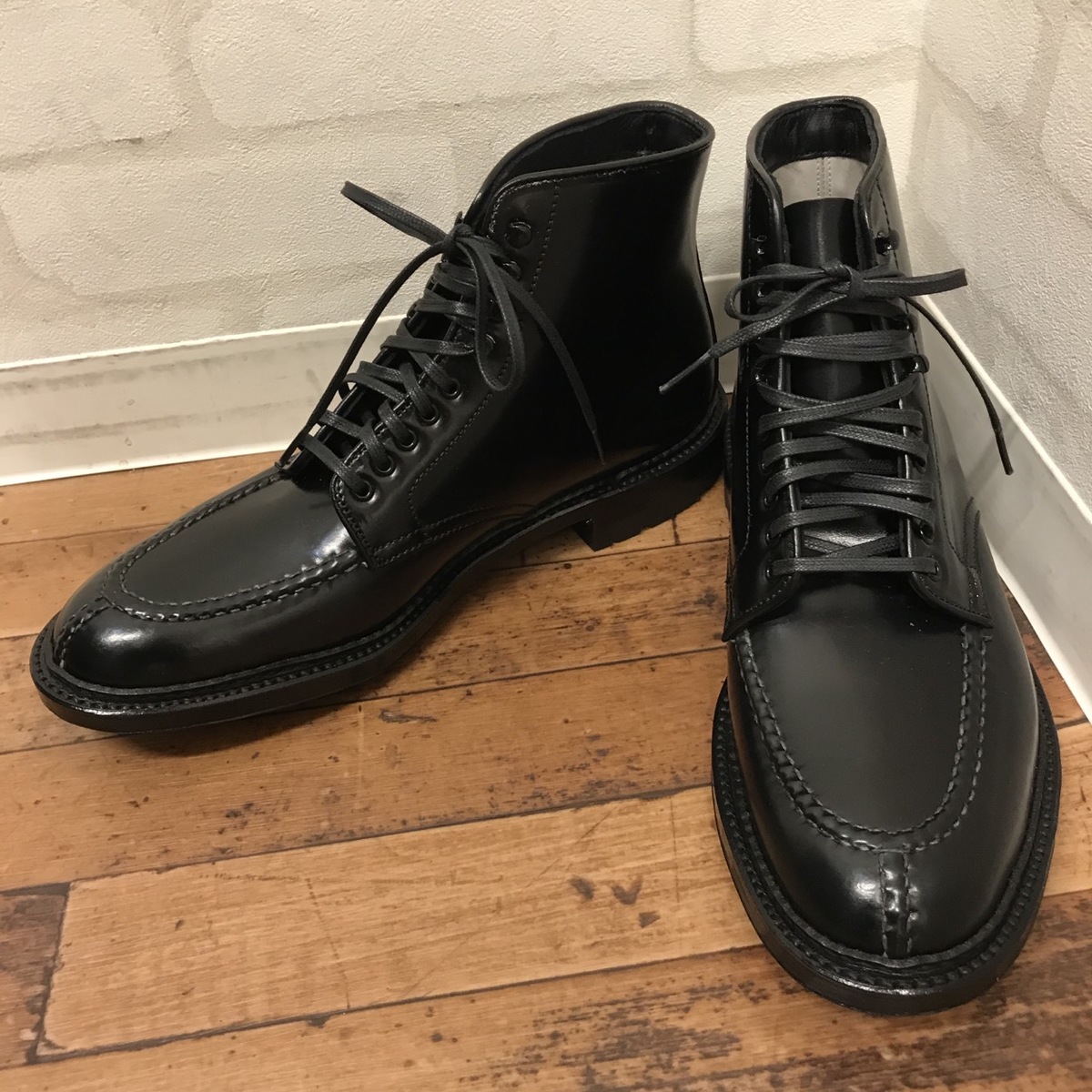 Alden 4027HC タンカーブーツ　レザーソウル別注　黒　9D 銀座本店でオールデンの未使用のLeather Soul別注、4027HCコードバン