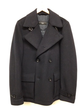 ヒューゴボスの正規 ネイビー ウール素材 中綿 Pコートの買取実績です。