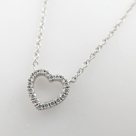 ティファニーの750WG メトロハート ダイヤネックレスの買取実績です。