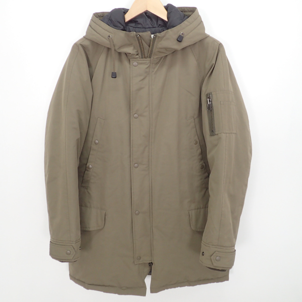 ナンガとアーバンリサーチドアーズがコラボしたFROSTYダウンジャケット