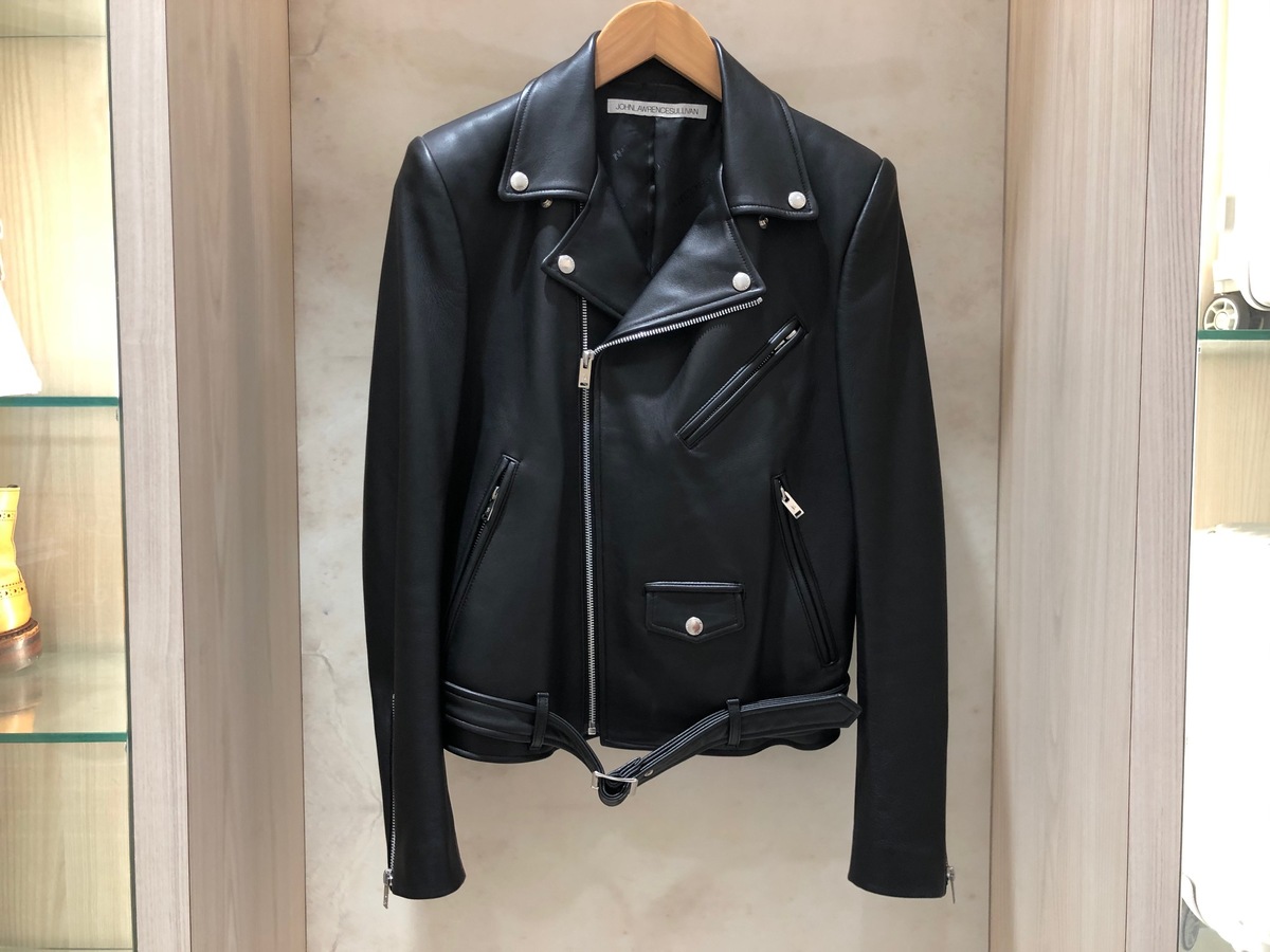 美品 ジョンローレンスサリバン ライダースジャケット ラムレザー 黒 36 渋谷店で、ジョンローレンスサリバンのラムレザーライダースジャケット