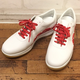 ルイヴィトンの×シュプリームコラボ モノグラムスポーツスニーカーの買取実績です。