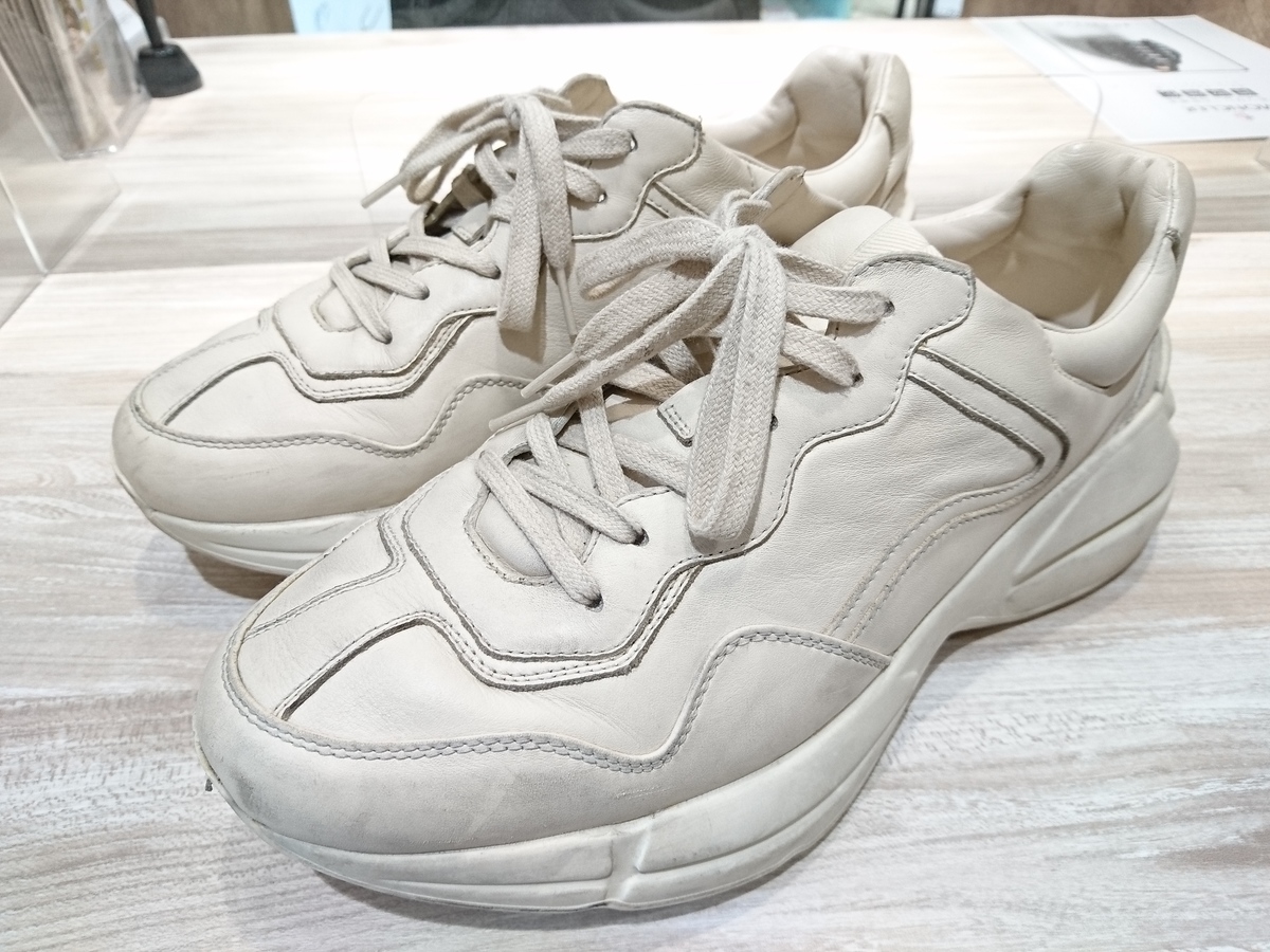 グッチの498916 ヴィンテージ加工 ライトン ダッドスニーカーを買取