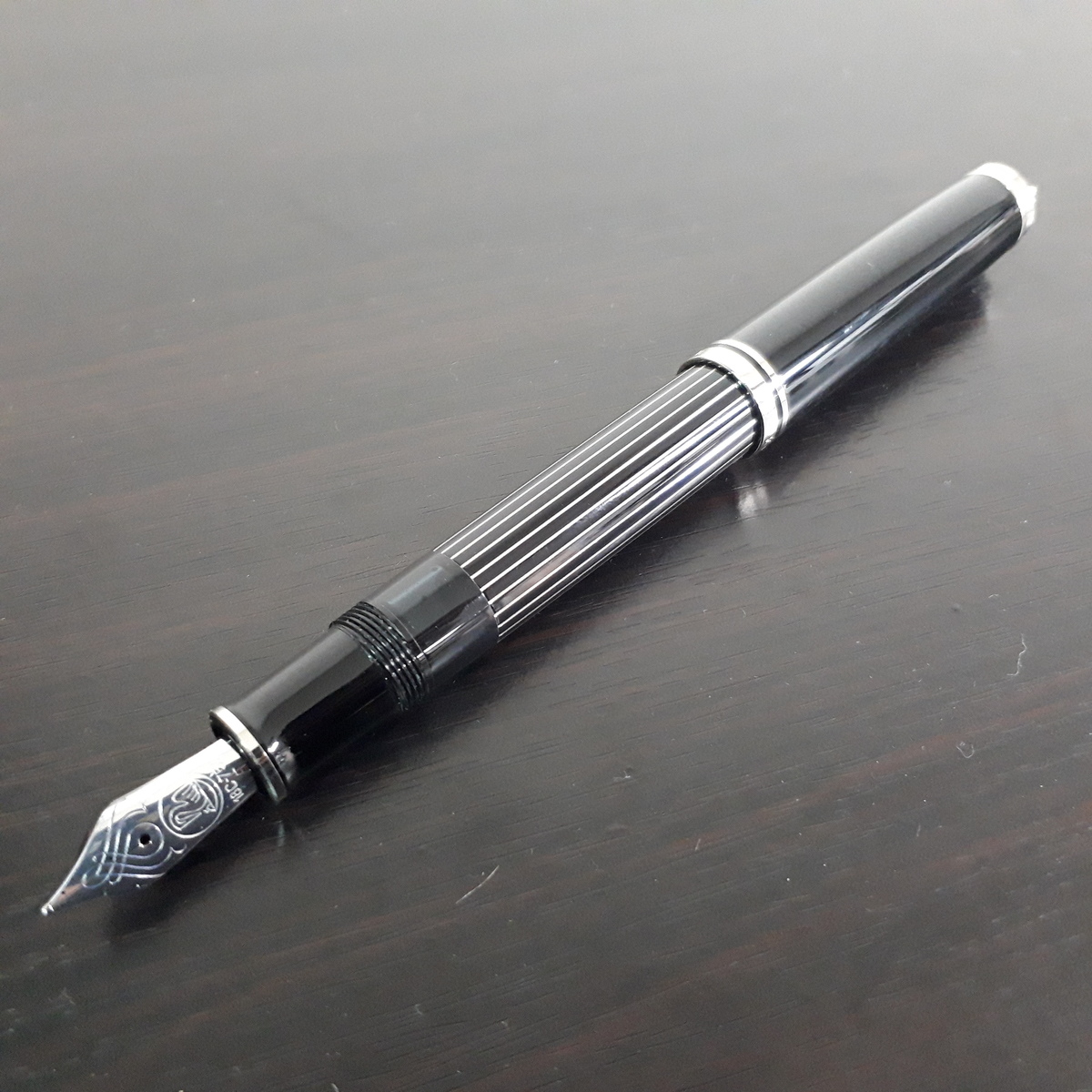 ペリカンのスーベレーン M1000 ペン先K18 万年筆を買取させていただき 