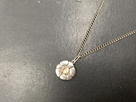 ジョージジェンセンのSV925　36刻印　ムーンライトシリーズ　ロ－ズクオーツネックレスの買取実績です。