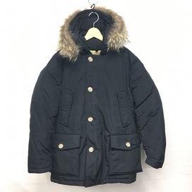 ウールリッチのWOCPS2919 黒 アークティックパーカML ダウンコートの買取実績です。