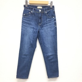 ヤヌークの57101061 RUTH スリムテーパード デニムパンツの買取実績です。