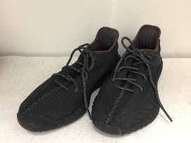 アディダスのFU9006 YEEZY BOOST 350 V2 TRIPLE BLACKの買取実績です。