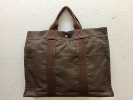 エルメスのエールライン トートMM ブラウン トートバッグの買取実績です。