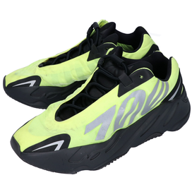 アディダスのフォスファー イージーブースト700 MNVN FY3727 スニーカーの買取実績です。