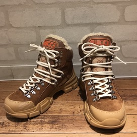 グッチの18AW　ブラウン　521679　フラッシュトレック　GGキャンバス　レースアップハイトップスニーカーの買取実績です。