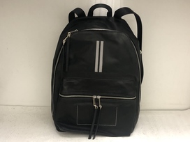 リックオウエンスの19AW RA19F0470 ブラック LEATHER BACKPACKの買取実績です。