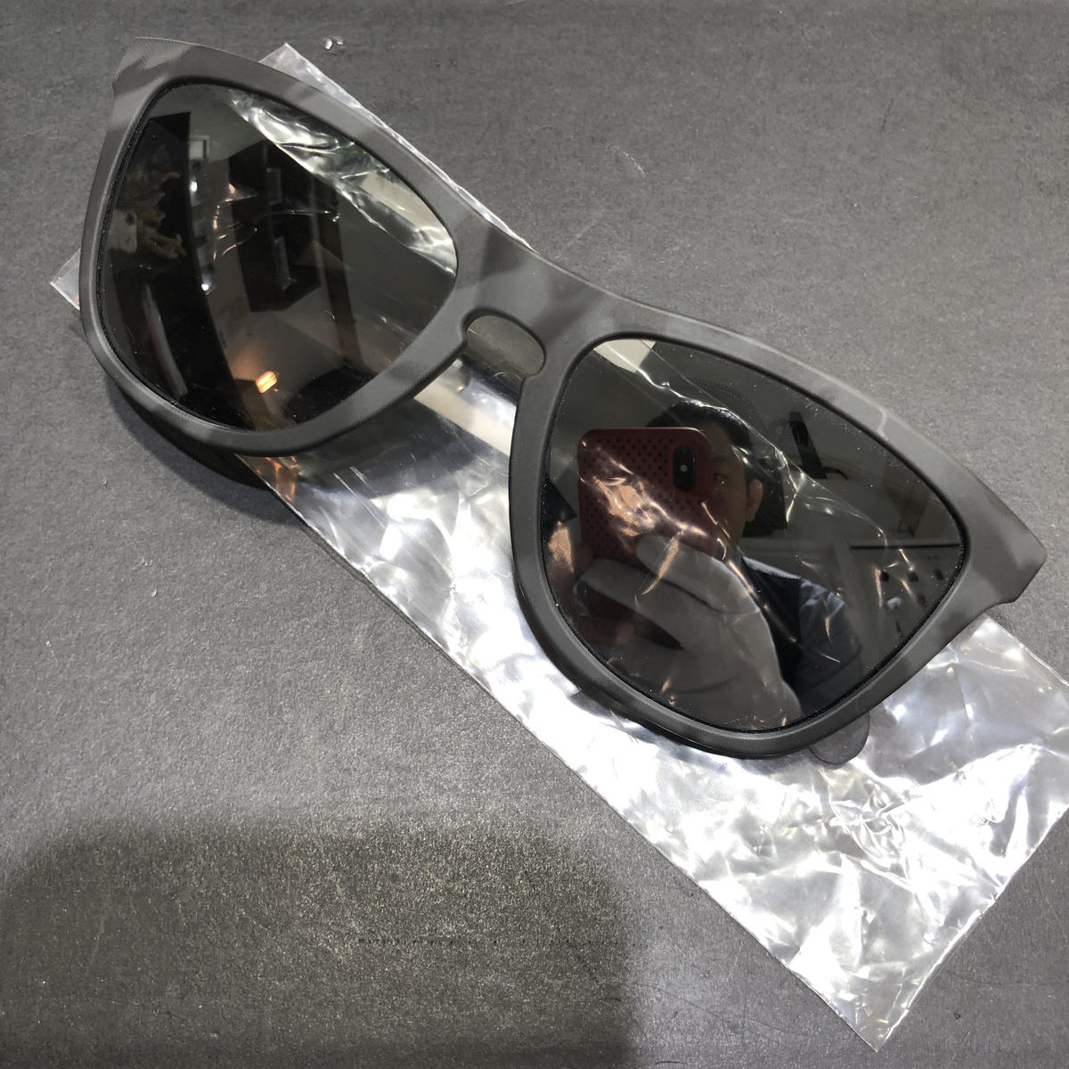 オークリーを渋谷で買取。フロッグスキン(OO9245-6554)を買取ました 