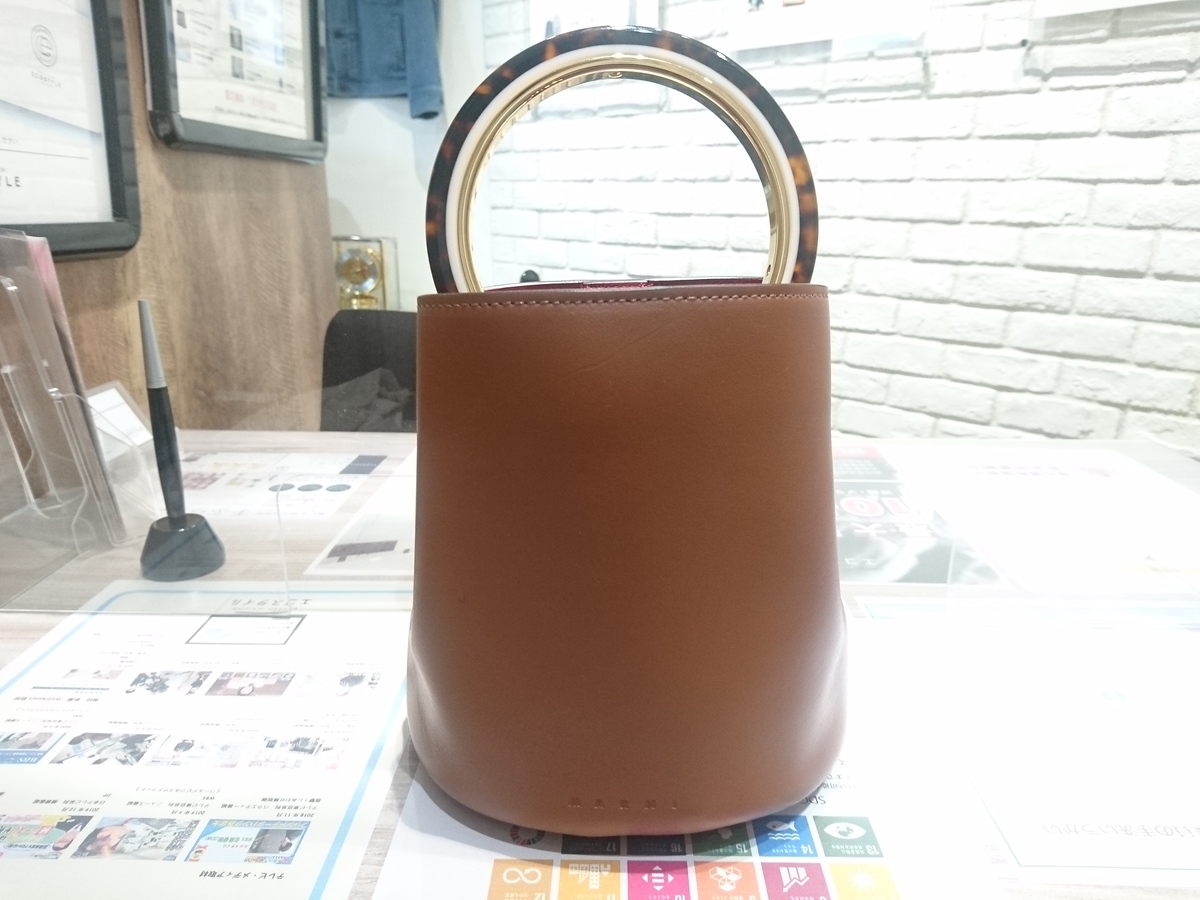 新宿店で、マルニのパニエ トップハンドル 2WAYバッグを買取しました 
