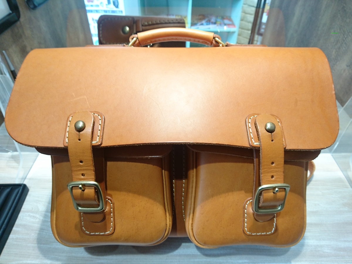新宿でヘルツを買取。BC-74 キャメル ダブルポケットスタンダード 3WAY
