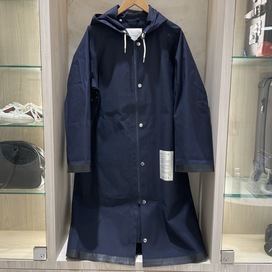 マッキントッシュのネイビー インバーテッド インサイドアウト ゴム引き ロングコートの買取実績です。