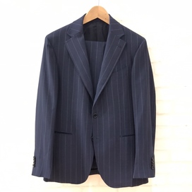 ラルディーニの国内正規 JM98305W3 EEI50463 sartoria ストライプ エルメネジルドゼニア生地 モヘア混ウール 段返り3Bシングル メンズスーツの買取実績です。
